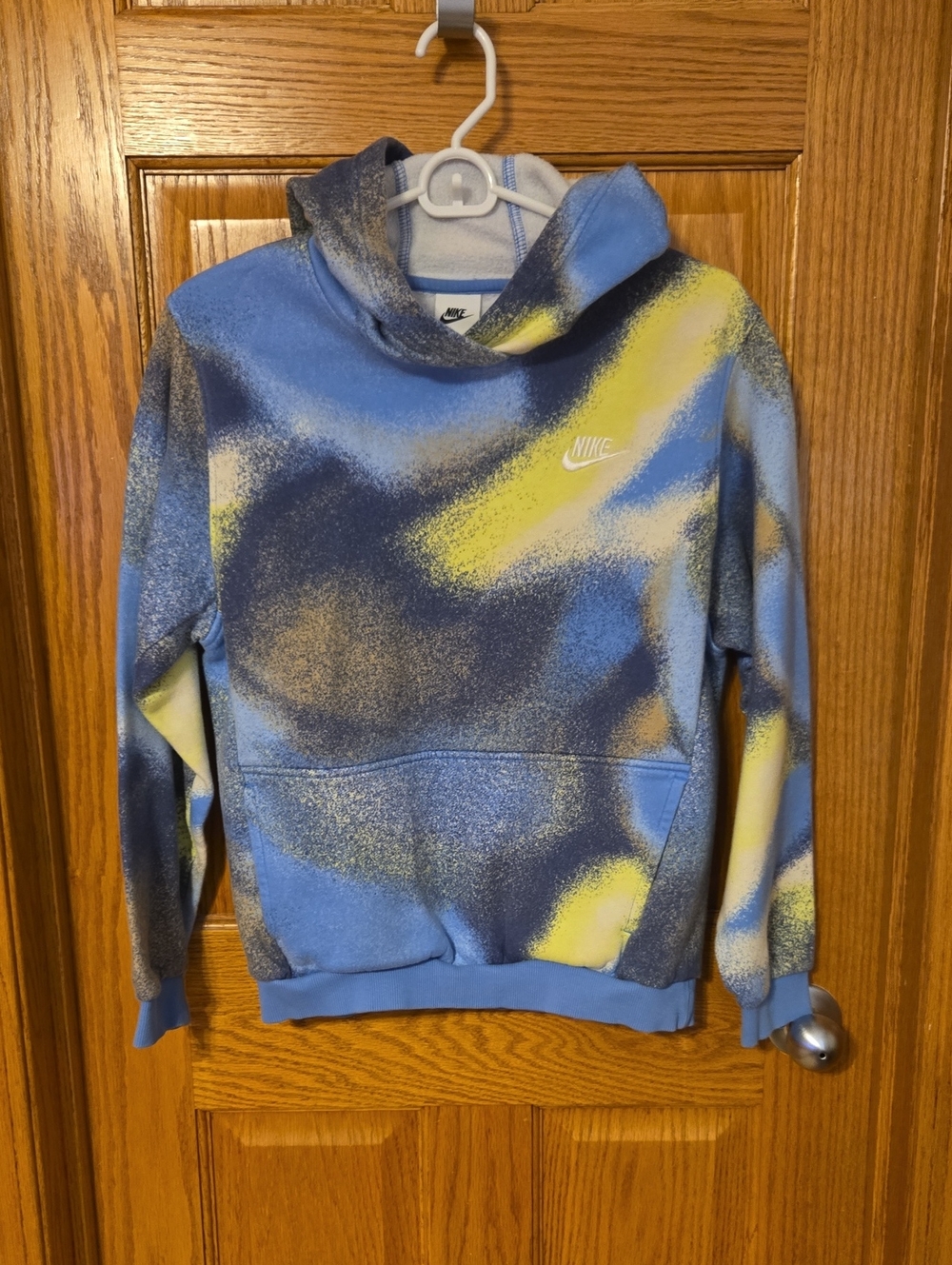 Nike Men's Blue & Yellow Abstract Crewneck Sweatshirt